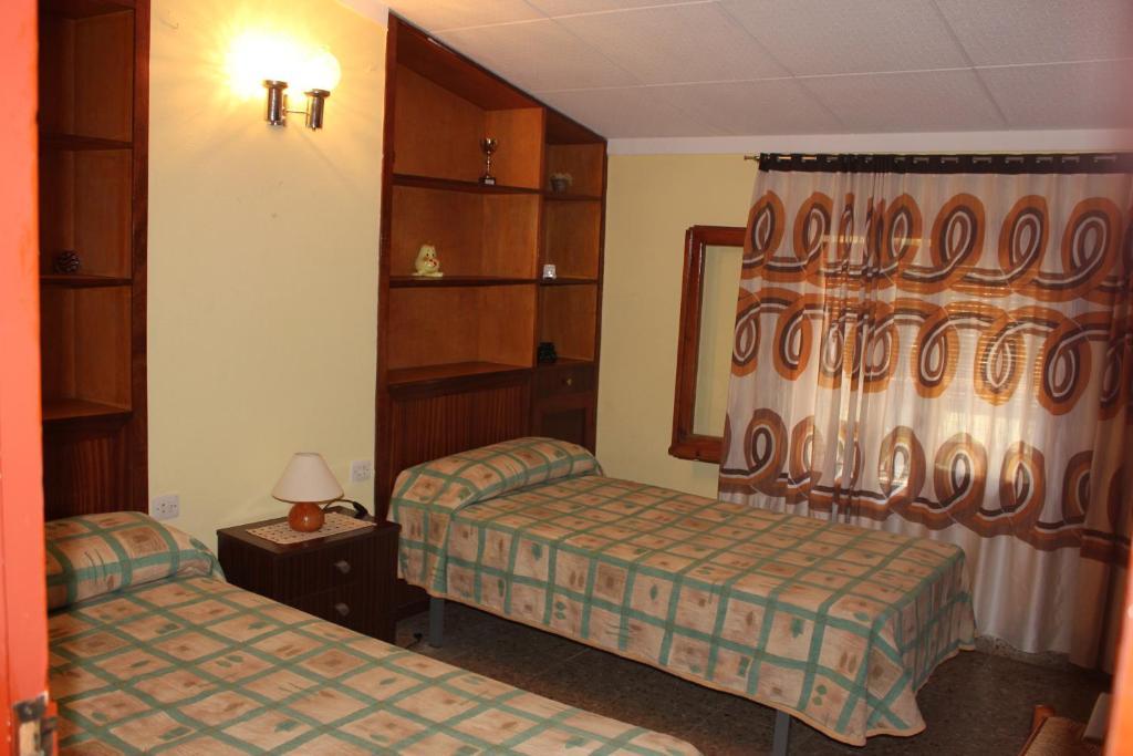 Can Carreras Albanya Rom bilde